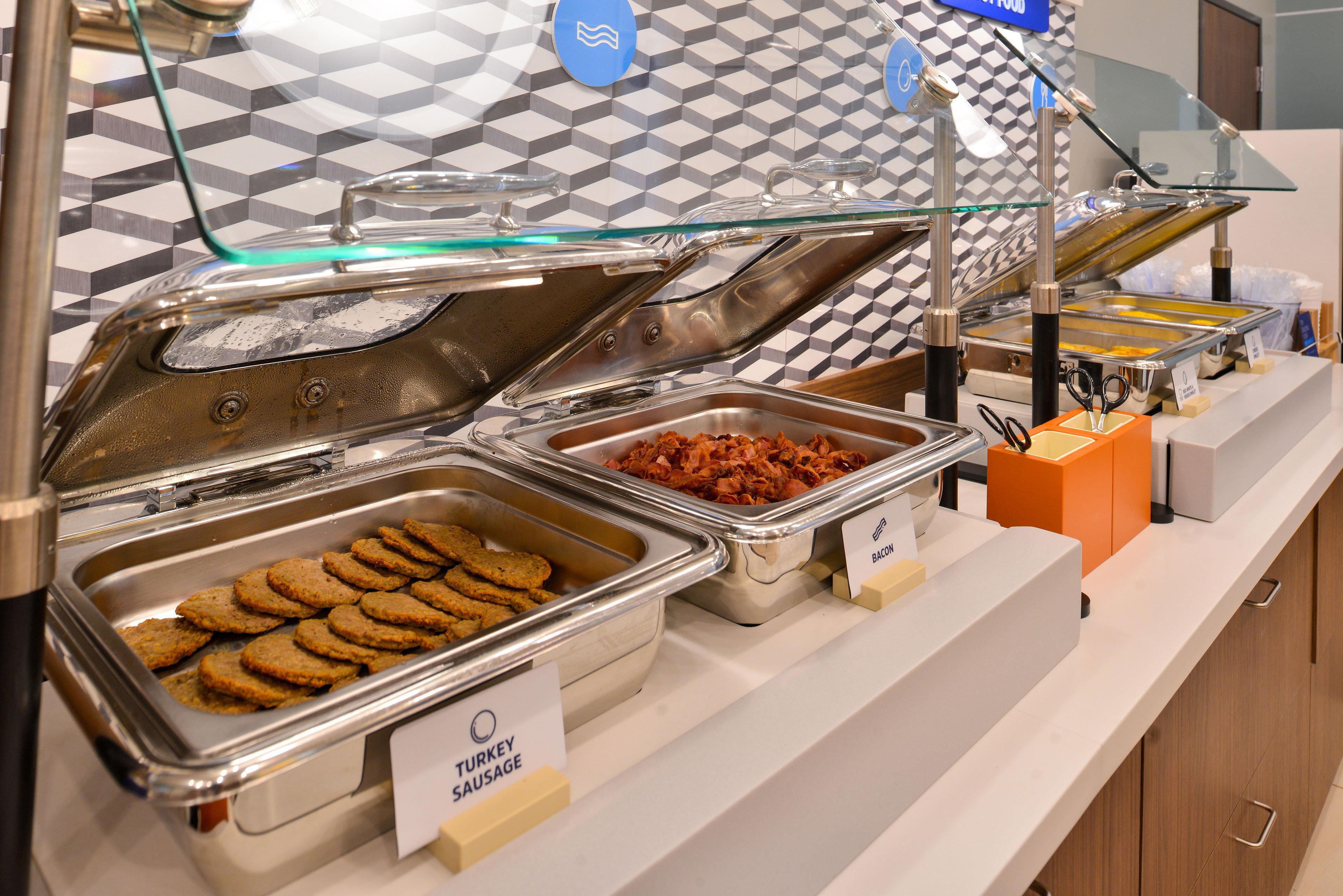 Holiday Inn Express Hotel & Suites Mcpherson By Ihg Eksteriør bilde